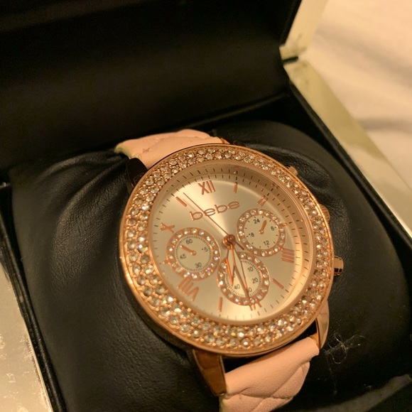 Clock for Women - Picture 1 of 2